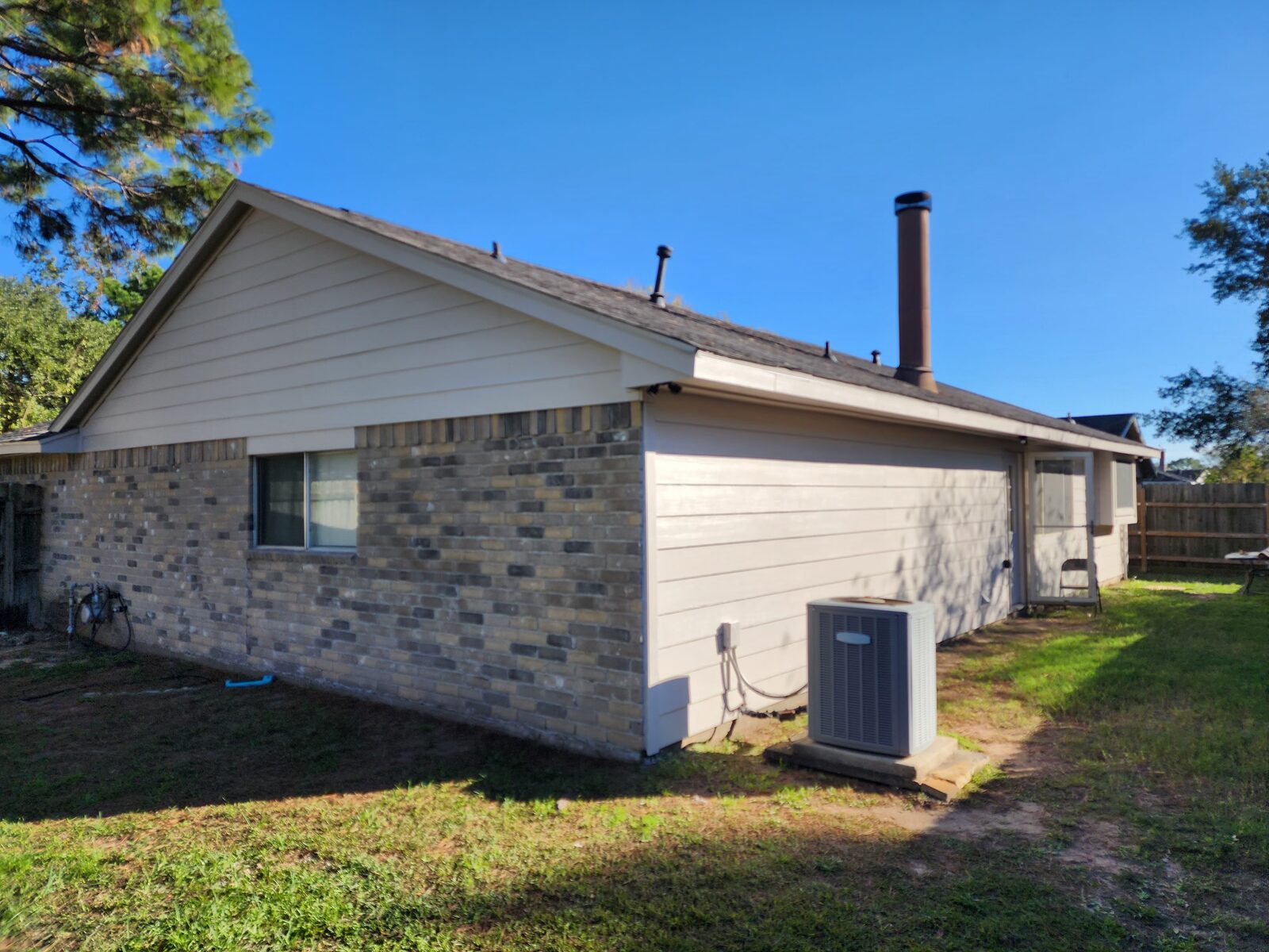 Completed exterior painting project by Saul's Home Improvement